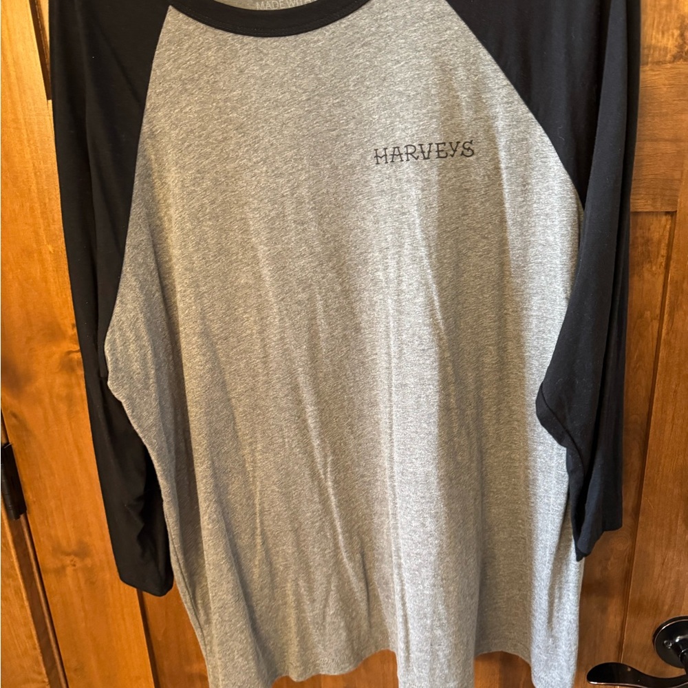 Harveys women’s Long Sleeve Black and Gray Tee